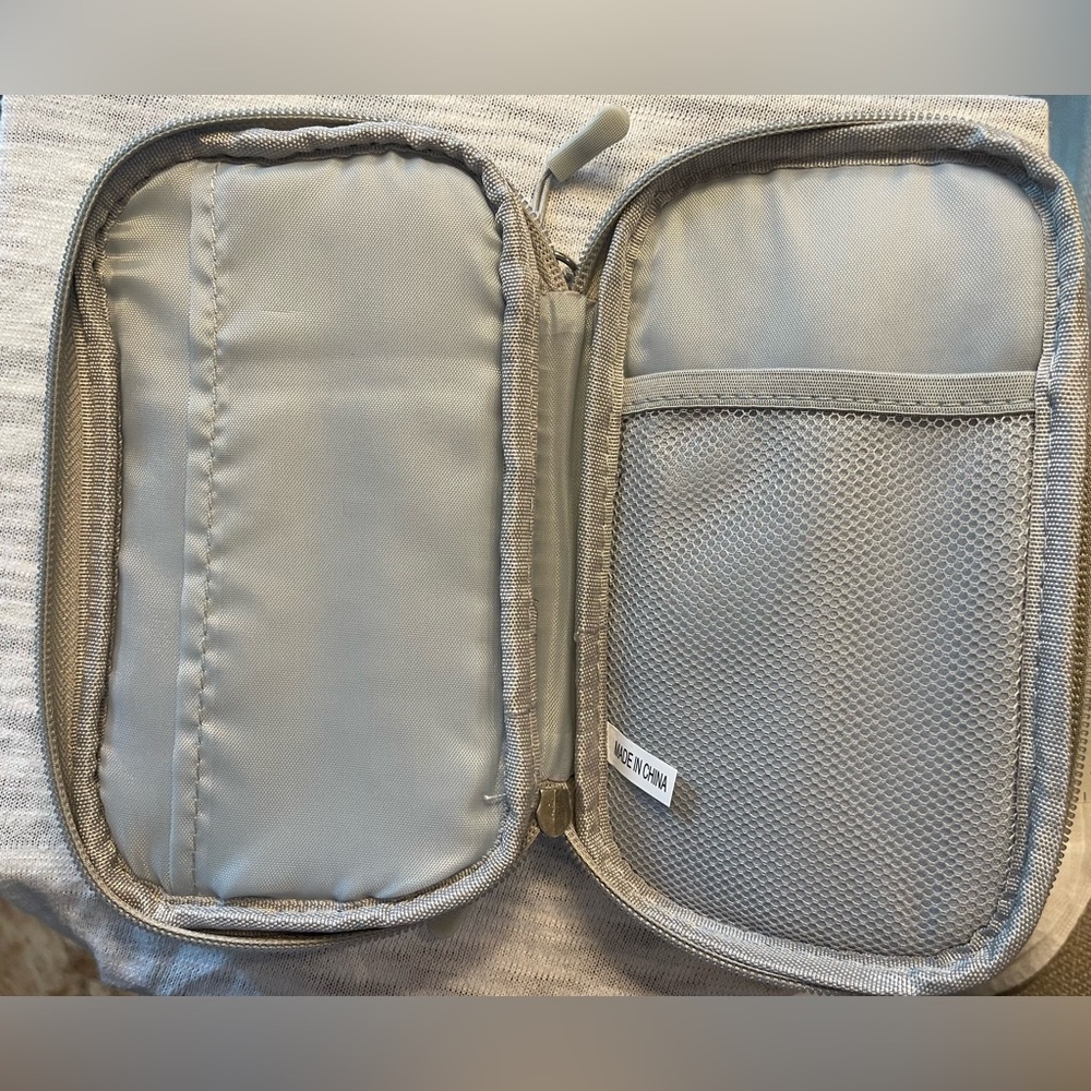 Multi-Functional Portable Electronic Accessories Organizer Pouch